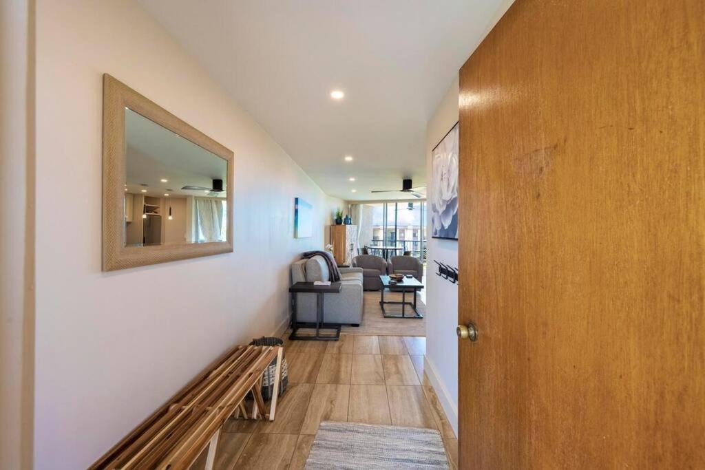 カハナHale Ono Loa 403- Top Floor, Ocean View, & Complete Modern Remodelアパートメント エクステリア 写真